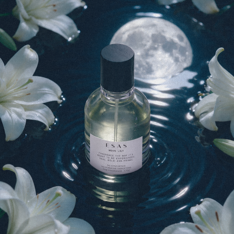 <p><strong>Real Smells Better</strong></p>